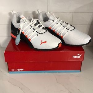 Brand New Men’s Puma Size 10